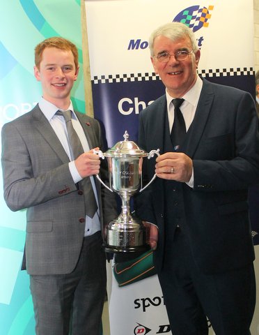 josh-moffett-award-presentation